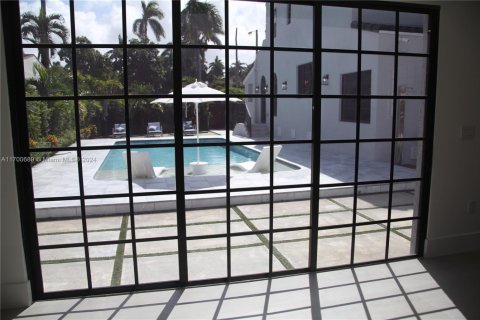Villa ou maison à vendre à Hollywood, Floride: 7 chambres, 394.74 m2 № 1965567 - photo 27