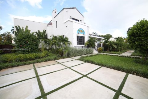 Villa ou maison à vendre à Hollywood, Floride: 7 chambres, 394.74 m2 № 1965567 - photo 25