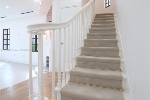 Villa ou maison à vendre à Hollywood, Floride: 7 chambres, 394.74 m2 № 1965567 - photo 16