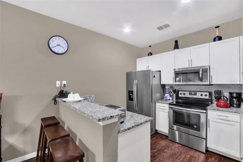 Touwnhouse à vendre à Kissimmee, Floride: 3 chambres, 120.77 m2 № 2136290 - photo 6