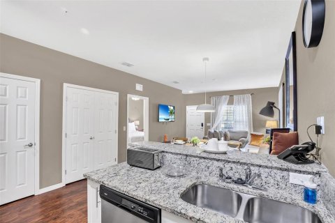 Touwnhouse à vendre à Kissimmee, Floride: 3 chambres, 120.77 m2 № 2136290 - photo 8