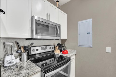 Touwnhouse à vendre à Kissimmee, Floride: 3 chambres, 120.77 m2 № 2136290 - photo 7