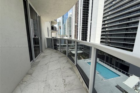 Condo in Miami, Florida, 1 bedroom  № 2064971 - photo 28