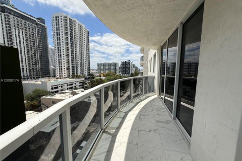 Condo in Miami, Florida, 1 bedroom  № 2064971 - photo 26