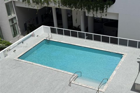 Condo in Miami, Florida, 1 bedroom  № 2064971 - photo 29