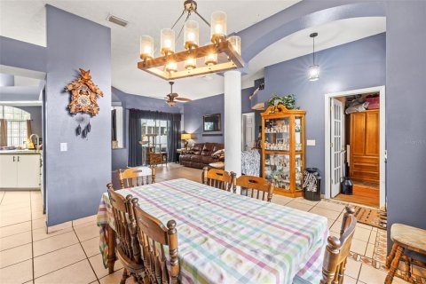 House in New Port Richey, Florida 3 bedrooms, 184.32 sq.m. № 1662100 - photo 16