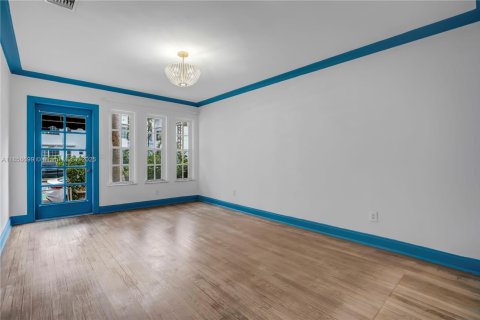 Condo in Miami Beach, Florida, 1 bedroom  № 1878736 - photo 13