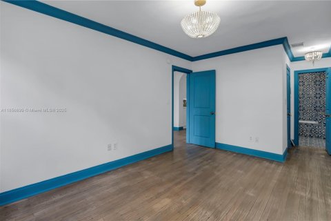 Condo in Miami Beach, Florida, 1 bedroom  № 1878736 - photo 16
