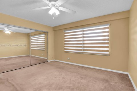 Купить кондоминиум в Пемброк-Пайнс, Флорида 1 спальня, 97.08м2, № 1990302 - фото 7