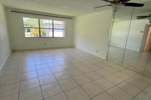 Copropriété à louer à Deerfield Beach, Floride: 2 chambres, 78.04 m2 № 2188245 - photo 10