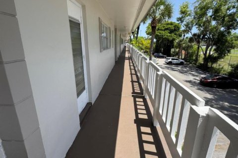 Copropriété à louer à Deerfield Beach, Floride: 2 chambres, 78.04 m2 № 2188245 - photo 5