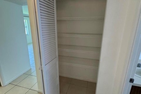 Copropriété à louer à Deerfield Beach, Floride: 2 chambres, 78.04 m2 № 2188245 - photo 19