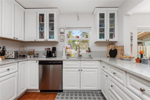 Купить виллу или дом в Майами, Флорида 3 спальни, 168.15м2, № 1988828 - фото 15