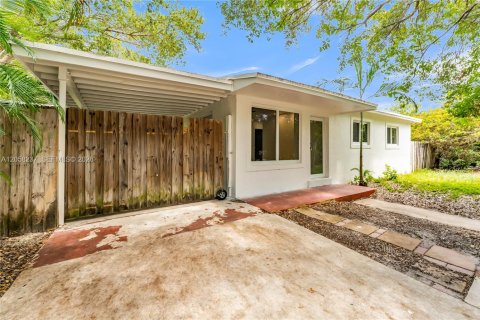 Casa en West Park, Florida 2 dormitorios, 106.84 m2 № 2248980