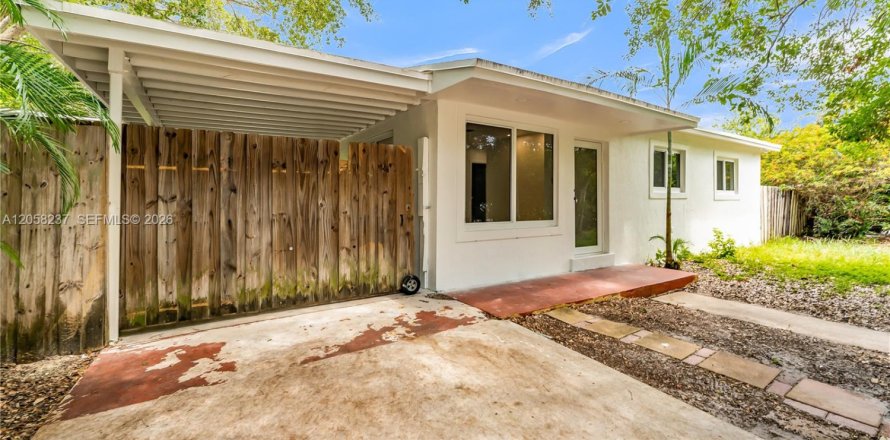 House in West Park, Florida 2 bedrooms, 106.84 sq.m. № 2248980