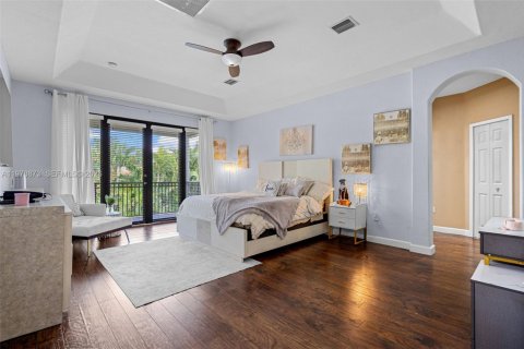 Купить виллу или дом в Катлер-Бей, Флорида 5 спален, 294.31м2, № 2043447 - фото 29