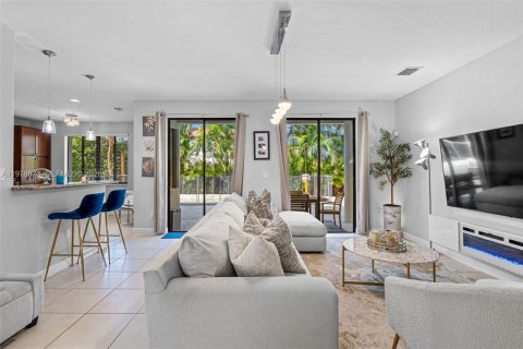 Купить виллу или дом в Катлер-Бей, Флорида 5 спален, 294.31м2, № 2043447 - фото 11