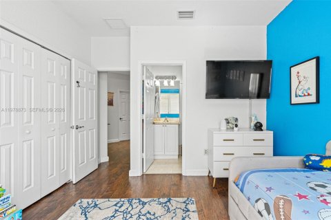 Купить виллу или дом в Катлер-Бей, Флорида 5 спален, 294.31м2, № 2043447 - фото 23