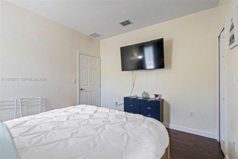 Купить виллу или дом в Катлер-Бей, Флорида 5 спален, 294.31м2, № 2043447 - фото 18