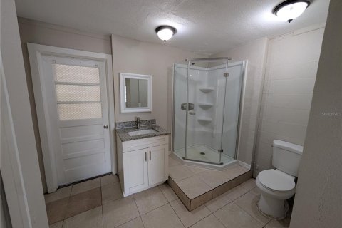 House in Holiday, Florida 4 bedrooms, 124.12 sq.m. № 2208007 - photo 17