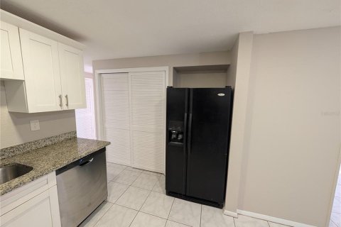 House in Holiday, Florida 4 bedrooms, 124.12 sq.m. № 2208007 - photo 8