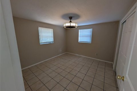 House in Holiday, Florida 4 bedrooms, 124.12 sq.m. № 2208007 - photo 9