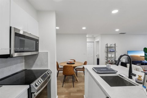 Снять в аренду кондоминиум в Дейви, Флорида 1 спальня, 74.79м2, № 1990664 - фото 14