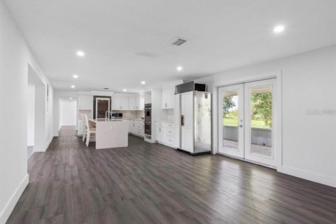 Villa ou maison à vendre à Bartow, Floride: 6 chambres, 422.15 m2 № 2148580 - photo 8