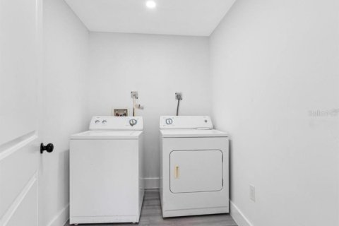 Villa ou maison à vendre à Bartow, Floride: 6 chambres, 422.15 m2 № 2148580 - photo 17
