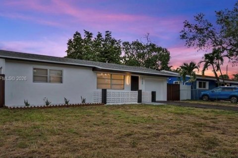 Villa ou maison à Hollywood, Floride 3 chambres, 100.15 m2 № 2054227