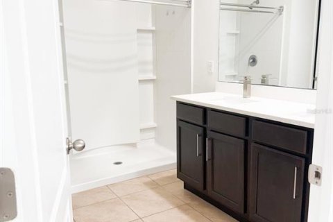 House in Winter Haven, Florida 4 bedrooms, 171.96 sq.m. № 1848081 - photo 11