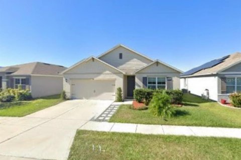 House in Winter Haven, Florida 4 bedrooms, 171.96 sq.m. № 1848081 - photo 1