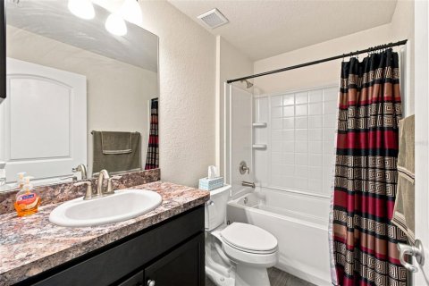 House in Brooksville, Florida 4 bedrooms, 163.69 sq.m. № 2222681 - photo 10