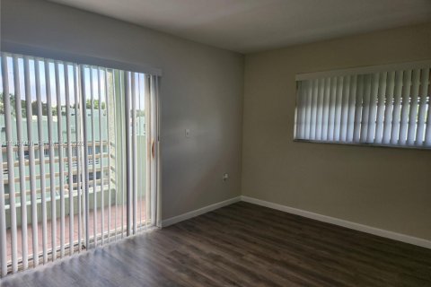 Copropriété à louer à Miami, Floride: 2 chambres, 140.47 m2 № 2028478 - photo 17