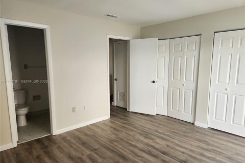 Copropriété à louer à Miami, Floride: 2 chambres, 140.47 m2 № 2028478 - photo 15