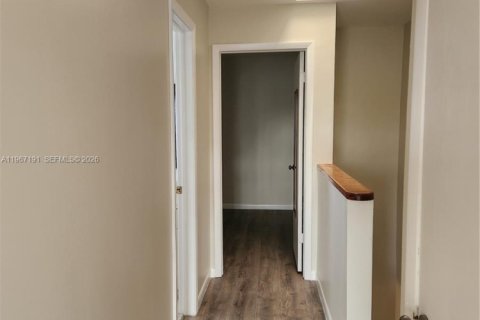 Copropriété à louer à Miami, Floride: 2 chambres, 140.47 m2 № 2028478 - photo 26