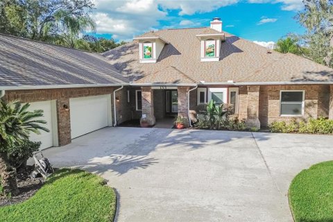 Casa en Brandon, Florida 4 dormitorios, 329.15 m2 № 2201873
