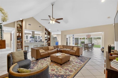 Casa en venta en Brandon, Florida, 4 dormitorios, 329.15 m2 № 2201873 - foto 20