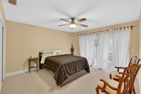 Casa en venta en Brandon, Florida, 4 dormitorios, 329.15 m2 № 2201873 - foto 30