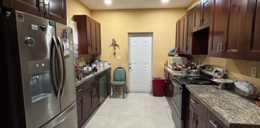 Villa ou maison à Miami, Floride 3 chambres, 116.87 m2 № 2084938