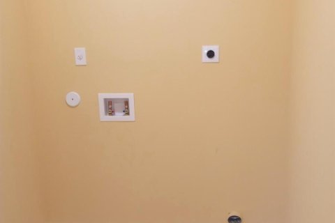 Villa ou maison à louer à Miami, Floride: 3 chambres, 116.87 m2 № 2084938 - photo 2