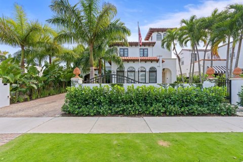 Villa ou maison à vendre à West Palm Beach, Floride: 4 chambres, 333.15 m2 № 2078434 - photo 2