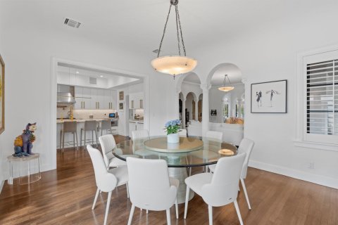 Villa ou maison à vendre à West Palm Beach, Floride: 4 chambres, 333.15 m2 № 2078434 - photo 12