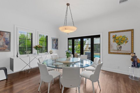 Villa ou maison à vendre à West Palm Beach, Floride: 4 chambres, 333.15 m2 № 2078434 - photo 13