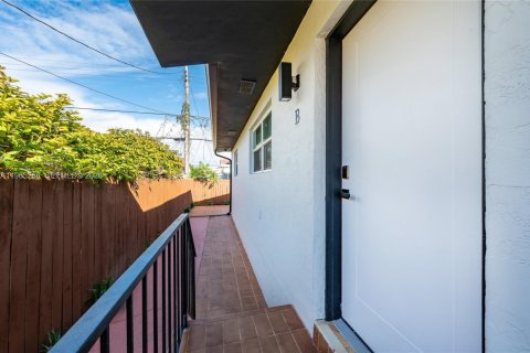 Villa ou maison à louer à Miami, Floride: 3 chambres № 2026923 - photo 3