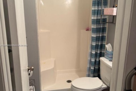 House in North Lauderdale, Florida 3 bedrooms, 128.58 sq.m. № 1794679 - photo 12
