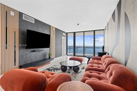 Condo in Miami, Florida, 2 bedrooms № 2253147 - photo 5