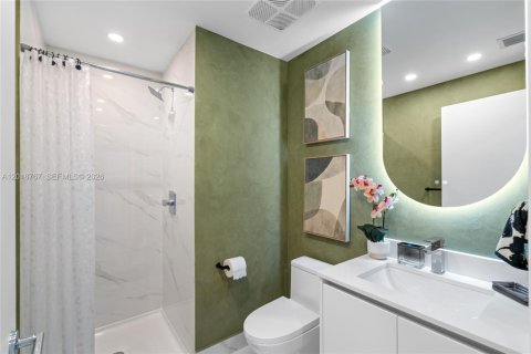 Condo in Miami, Florida, 2 bedrooms № 2253147 - photo 21
