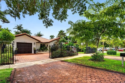 Casa en venta en Miami, Florida, 3 dormitorios, 176.7 m2 № 2381574 - foto 6