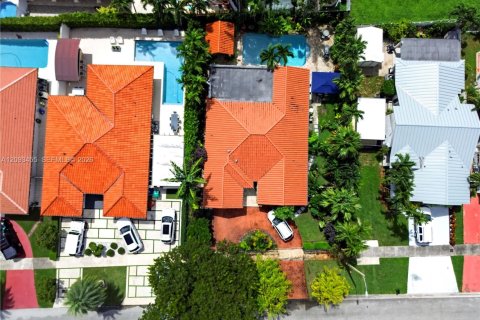 Casa en venta en Miami, Florida, 3 dormitorios, 176.7 m2 № 2381574 - foto 22